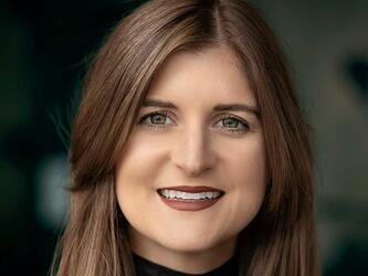 Headshot of Ellie Ratcliff